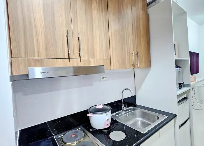 Cozy Modern Condotel In Pasay Near Moa & Airport Manila