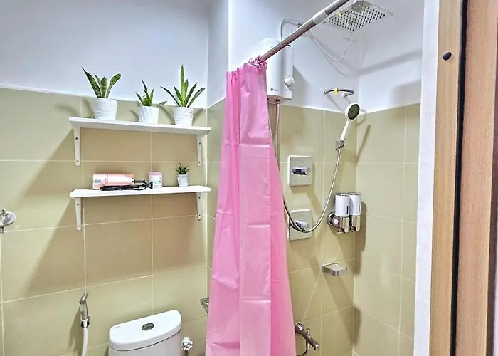 Cozy Modern Condotel In Pasay Near Moa & Airport