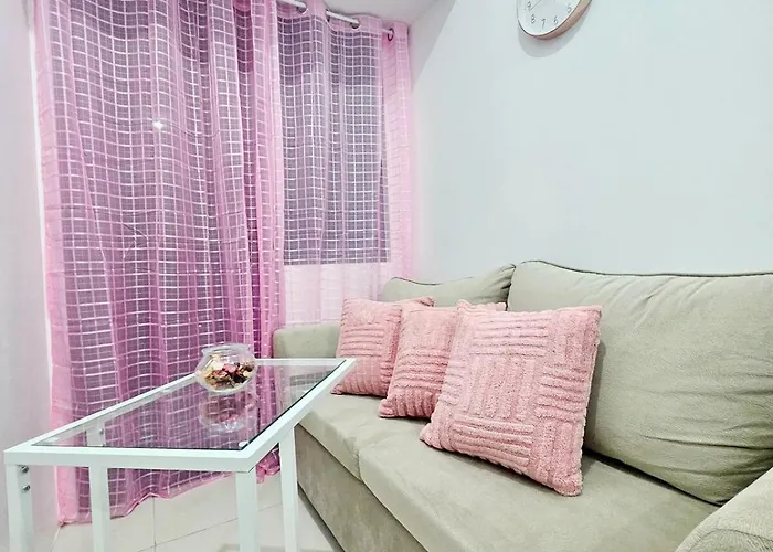Cozy Modern Condotel In Pasay Near Moa & Airport